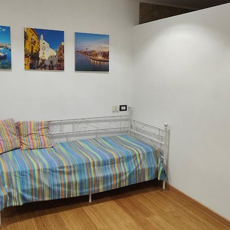 Апартаменты A Casa Di Malu Бари Экстерьер фото